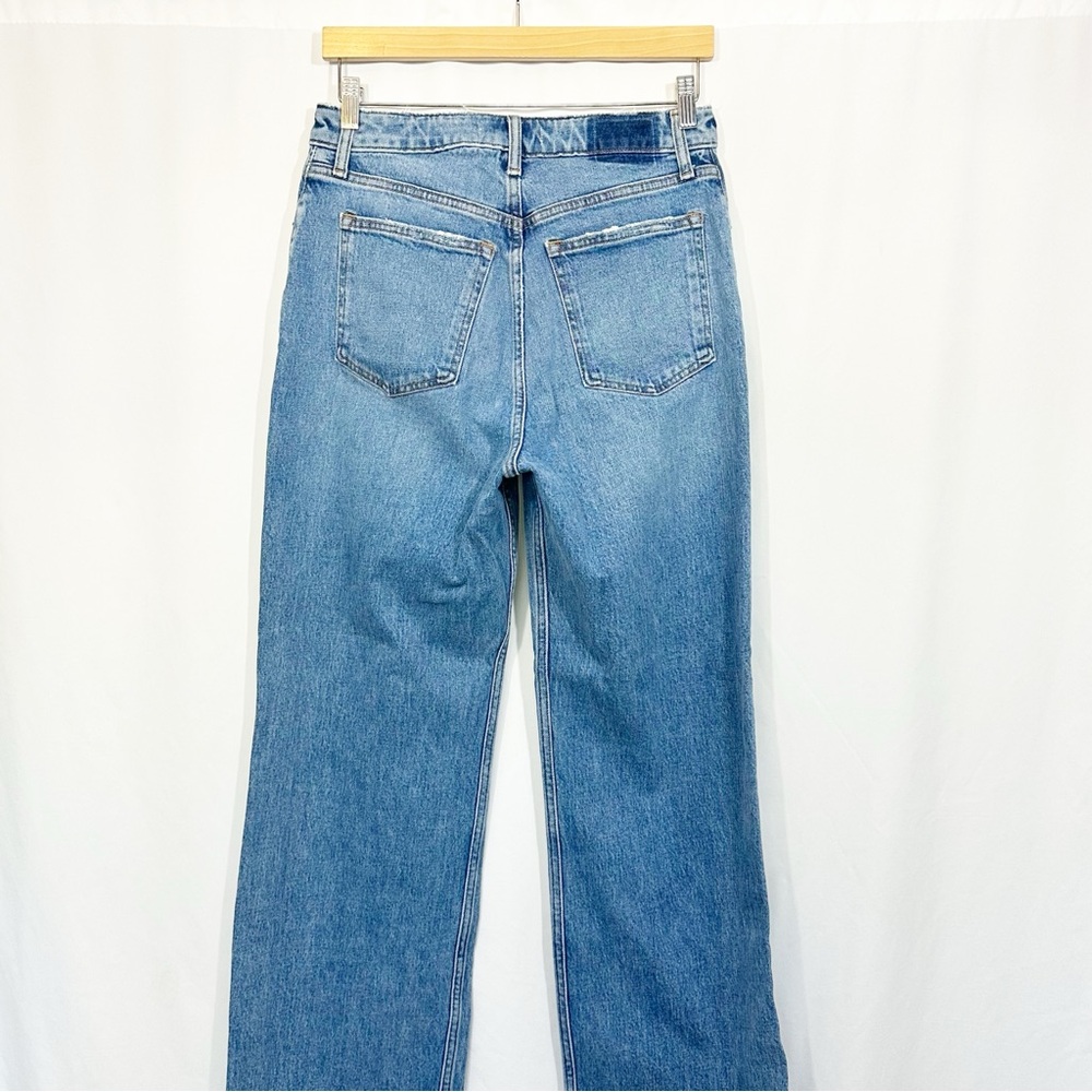Sold Abercrombie and Fitch Curve Love The 90s Relaxed High Rise Jeans - Picture 8 of 12